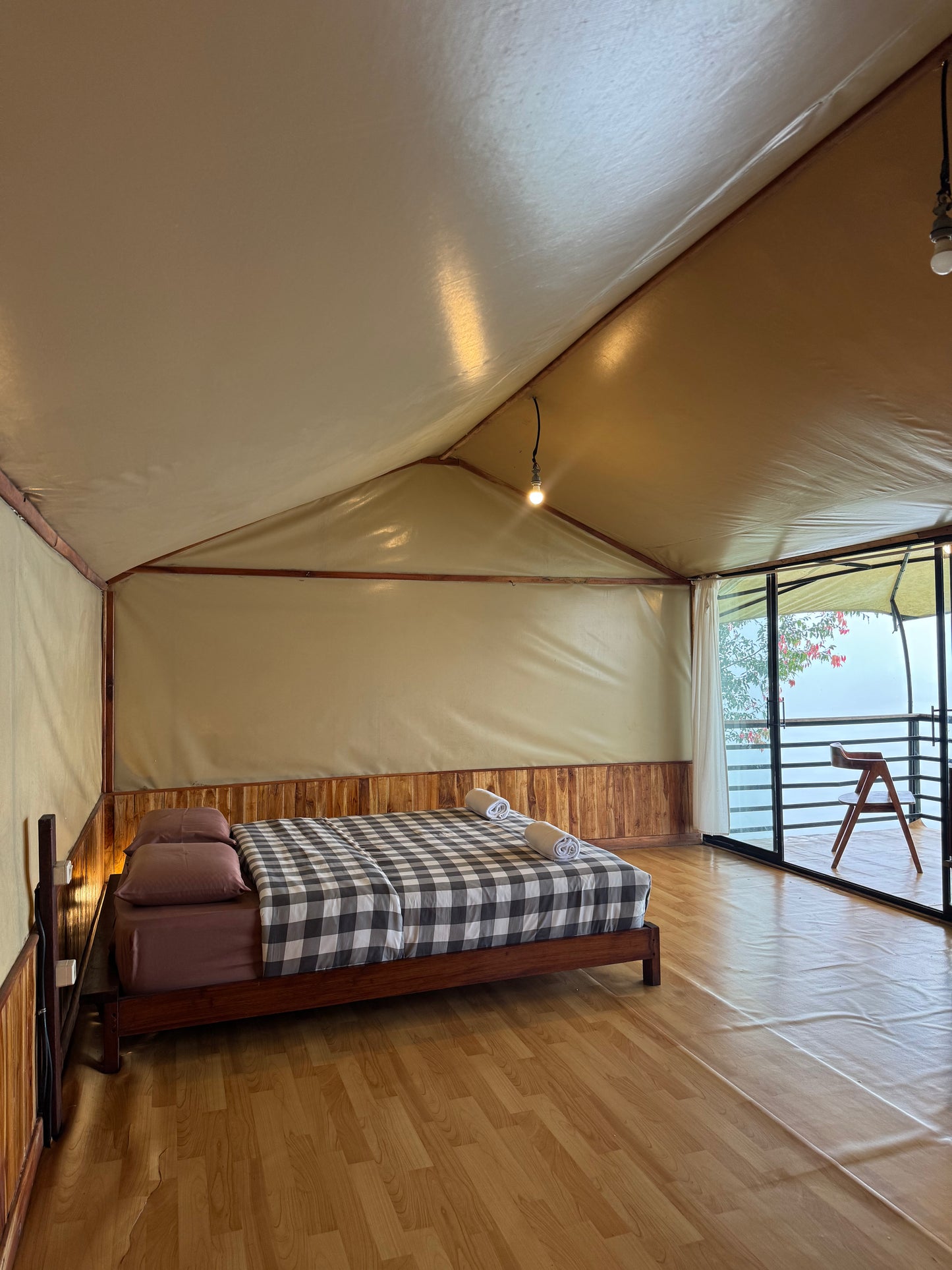 Lakeside Tent 106
